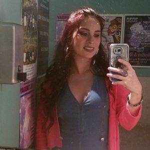 MEET YOUR POSHER❣❣❣